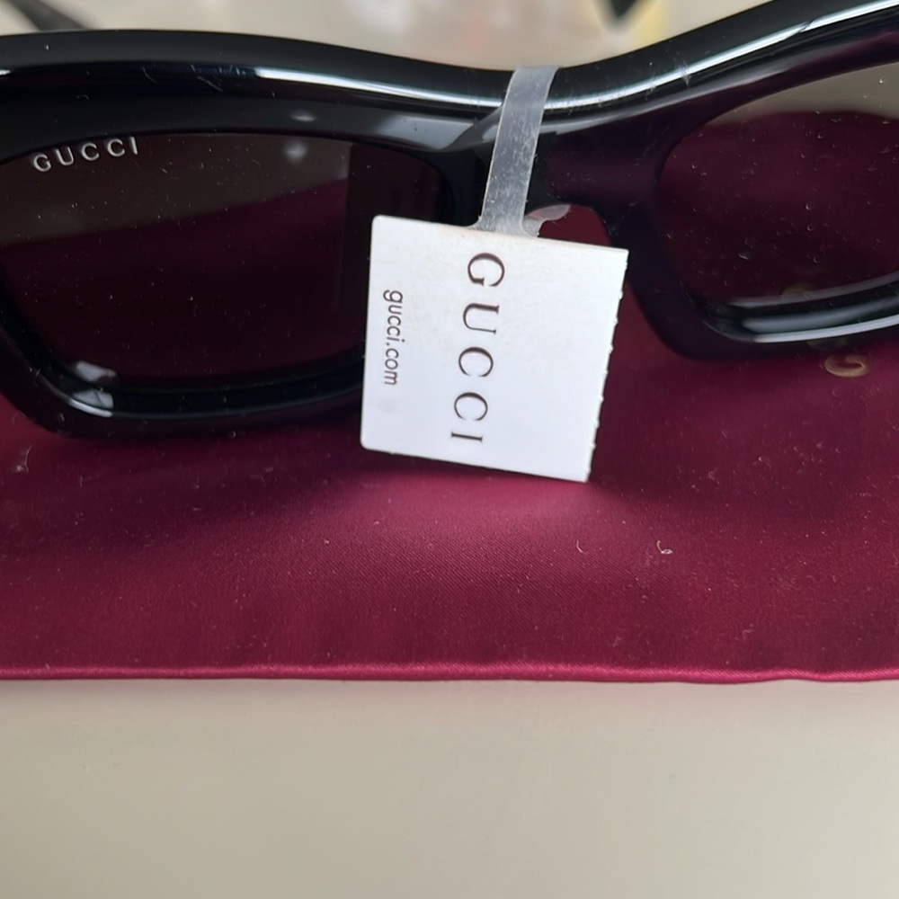 Gucci Rectangular Frame Sunglasses - image 4
